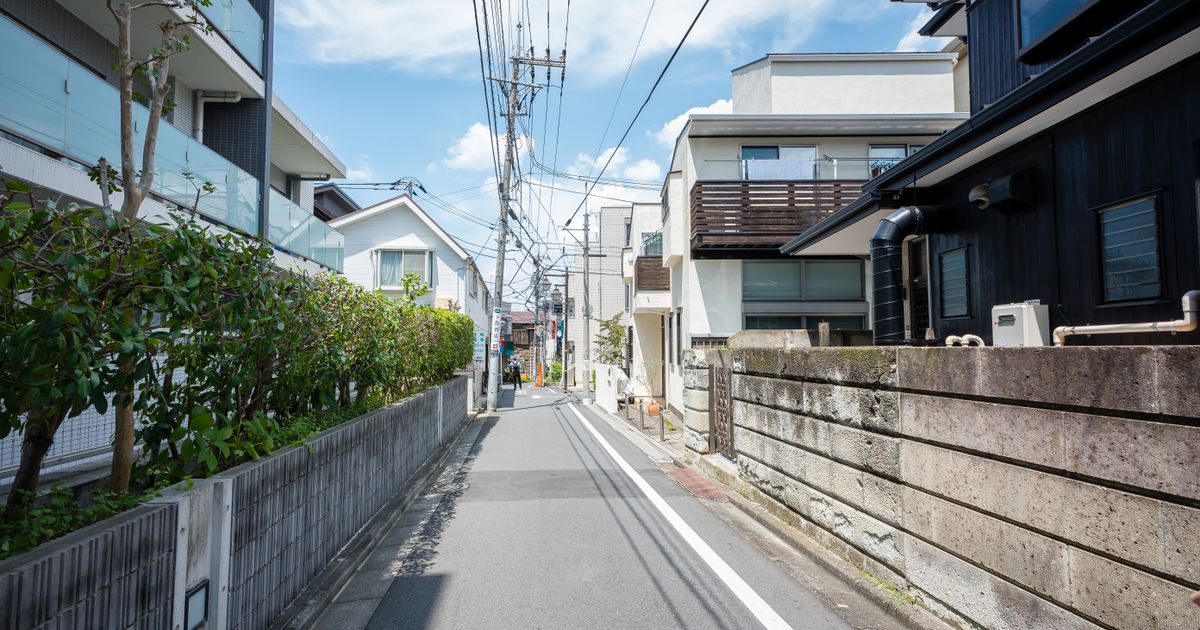 日本の住宅街の家々(イメージ)